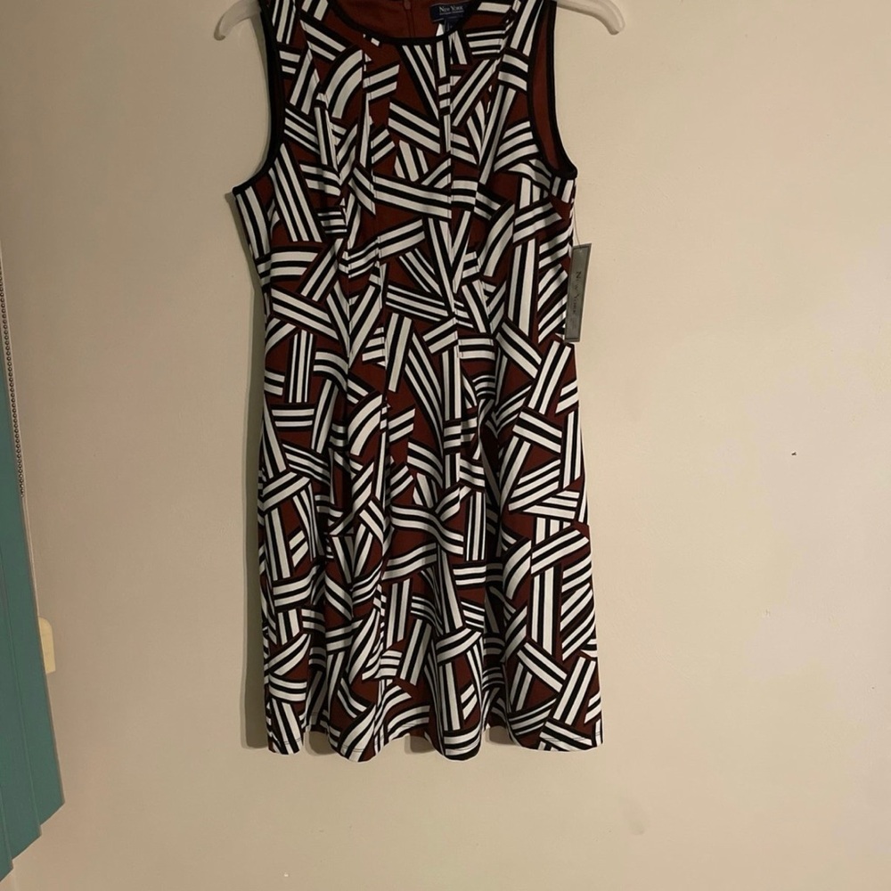 Geometric Patterned Dress in Black and Brown